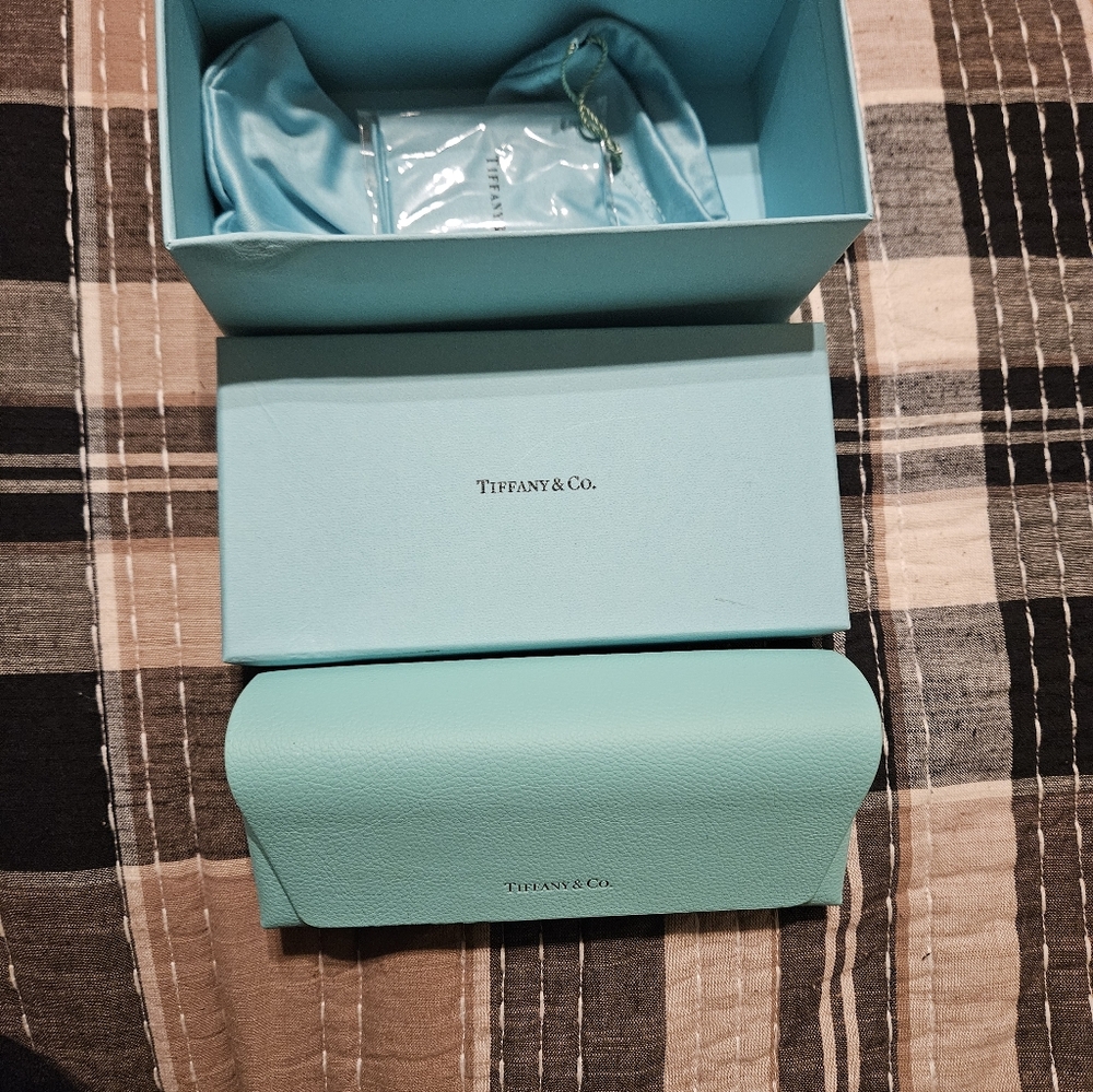 Tiffany & Co. Black and Gold Sunglasses TF4199 - Picture 7 of 7